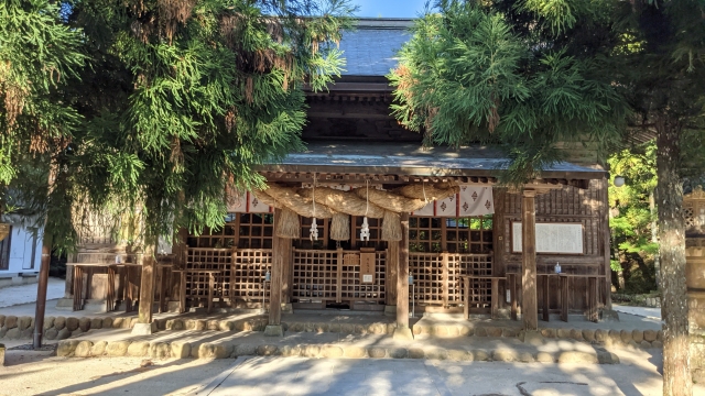御朱印を紹介する玉作湯神社の正面