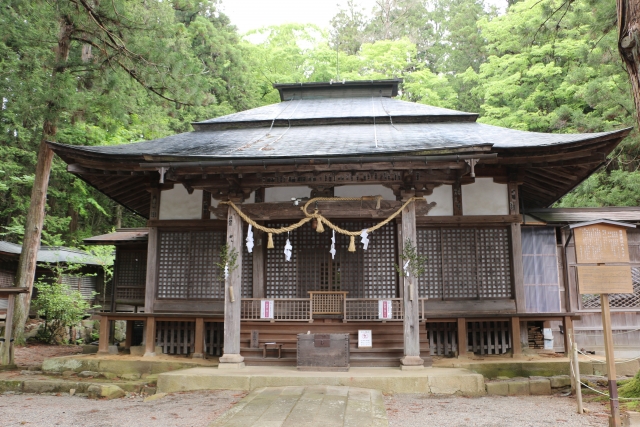 御朱印を紹介する飛騨山王宮 日枝神社の本殿正面